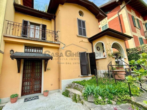 casa indipendente in vendita a San Giovanni Bianco