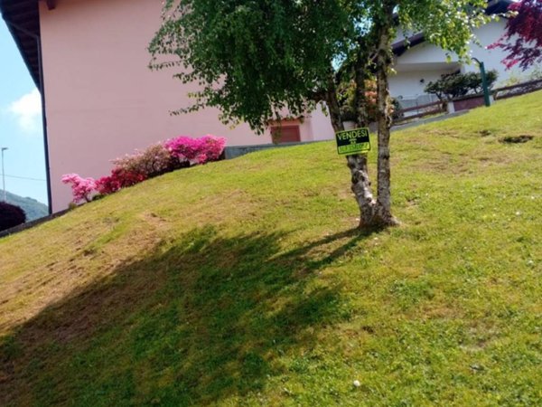 casa indipendente in vendita a San Giovanni Bianco