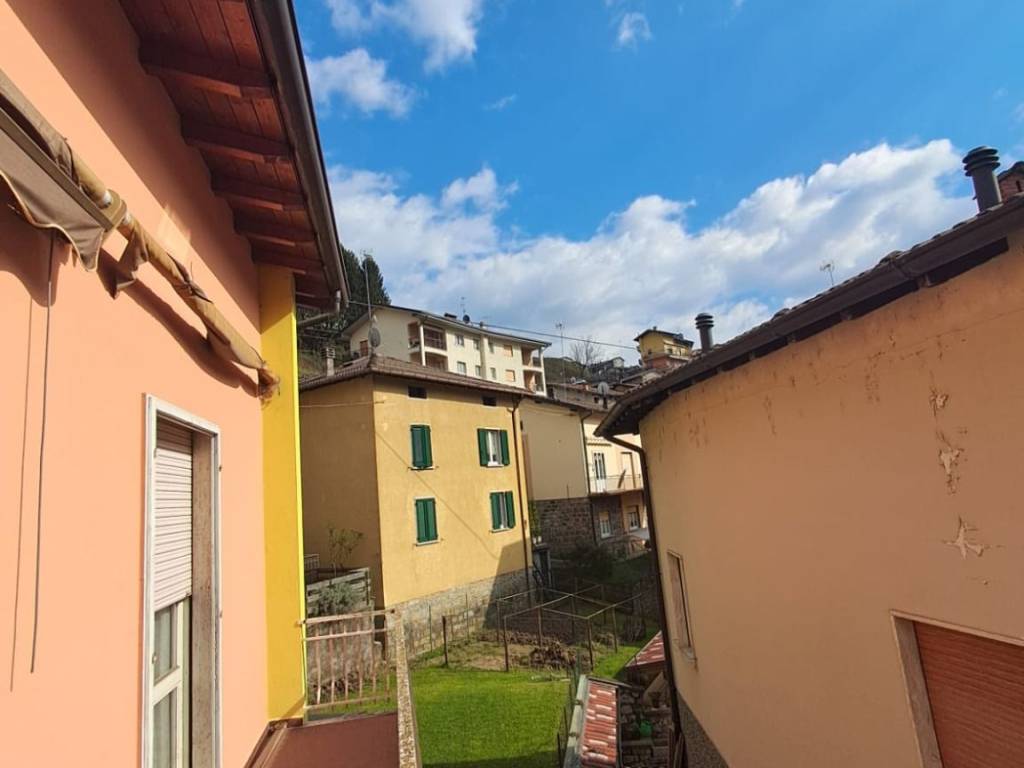 casa indipendente in vendita a San Giovanni Bianco