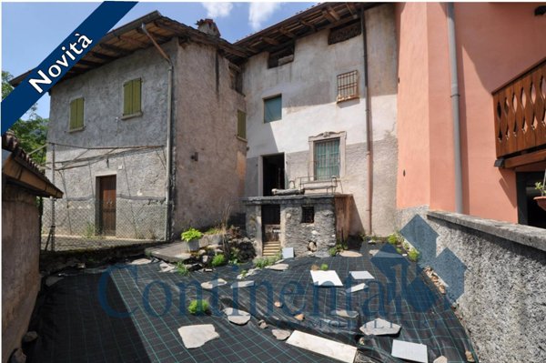 casa semindipendente in vendita a San Giovanni Bianco in zona Cornalita