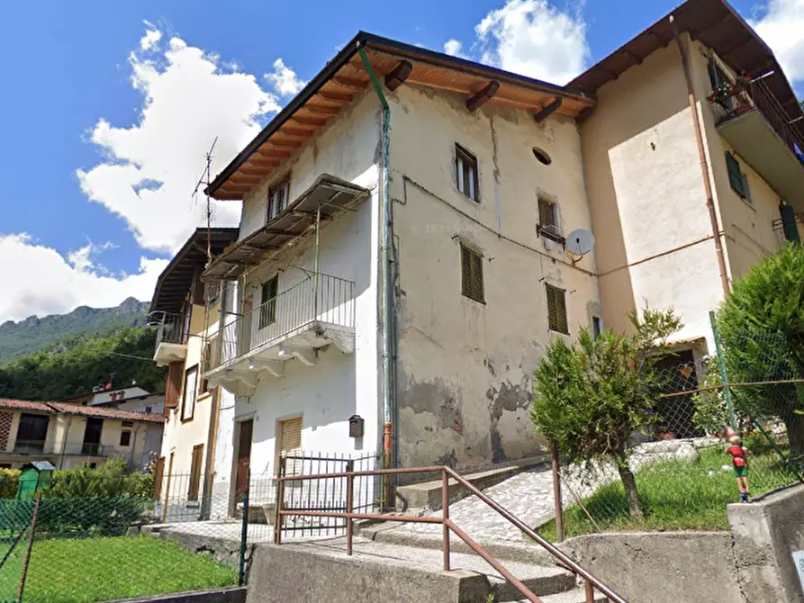 casa indipendente in vendita a San Giovanni Bianco in zona Roncaglia