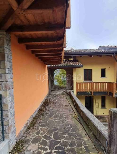 appartamento in vendita a San Giovanni Bianco