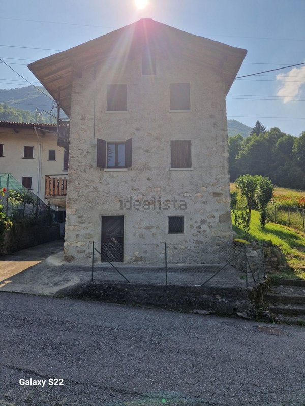 casa indipendente in vendita a San Giovanni Bianco