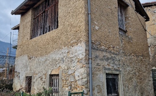 appartamento in vendita a San Giovanni Bianco in zona Cornalita