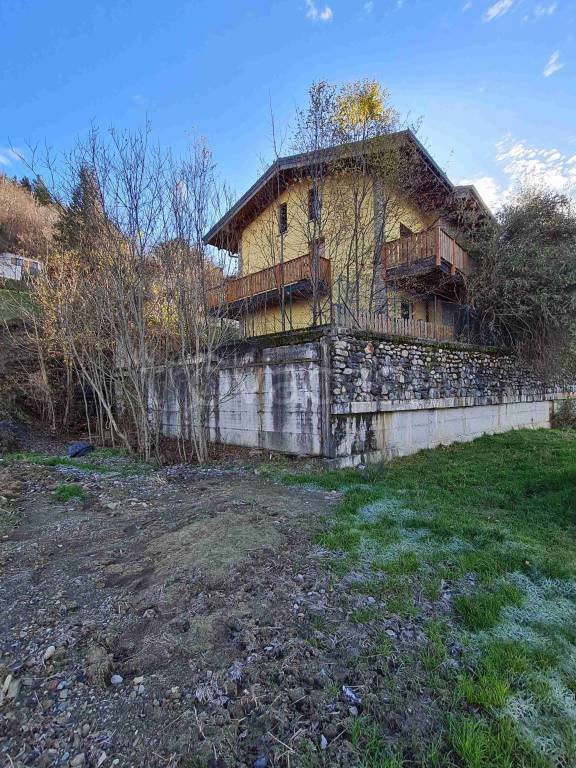 appartamento in vendita a San Giovanni Bianco