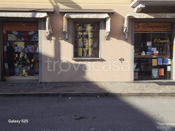 negozio in vendita a San Giovanni Bianco