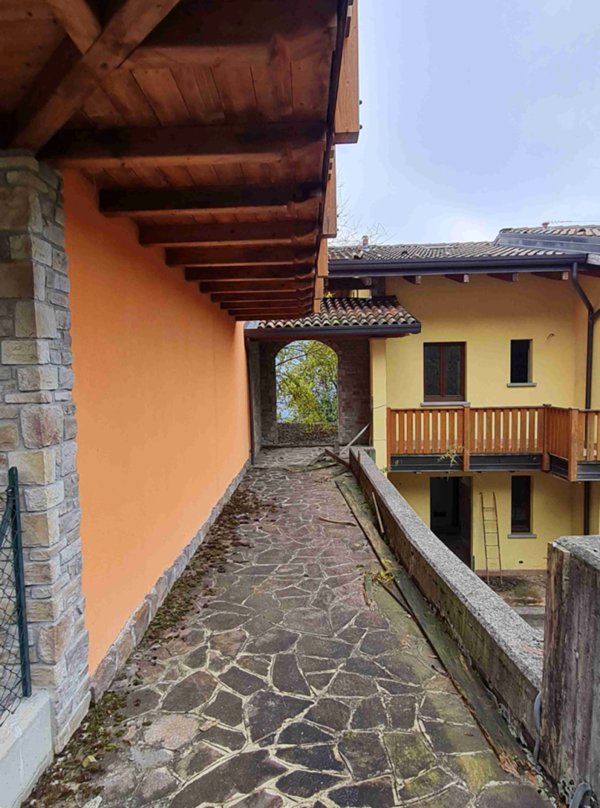 appartamento in vendita a San Giovanni Bianco