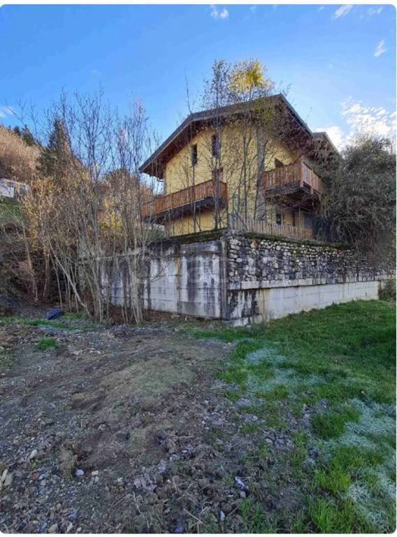 casa semindipendente in vendita a San Giovanni Bianco