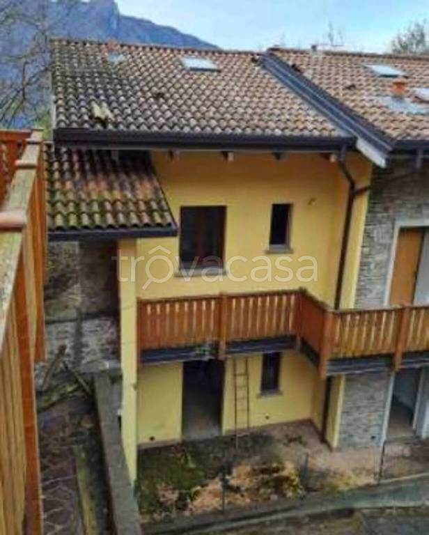 appartamento in vendita a San Giovanni Bianco