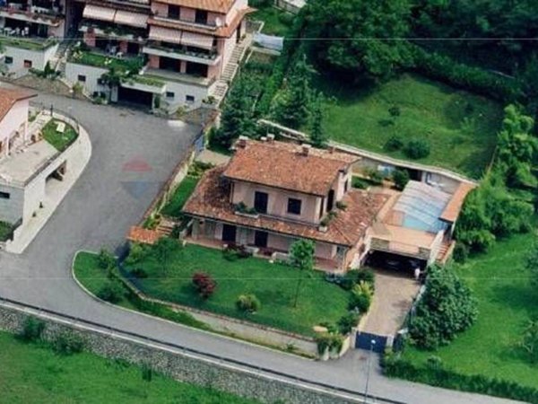 casa indipendente in vendita a San Giovanni Bianco