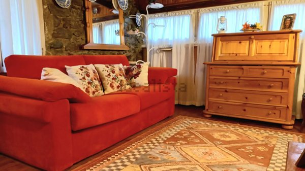 casa indipendente in vendita a San Giovanni Bianco