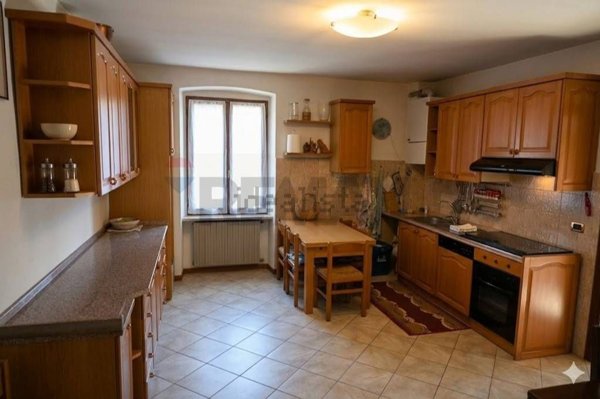 appartamento in vendita a San Giovanni Bianco in zona Roncaglia