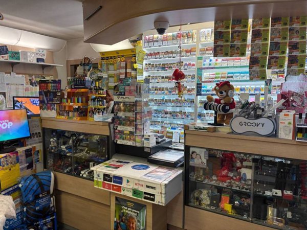 negozio in vendita a San Giovanni Bianco in zona Roncaglia