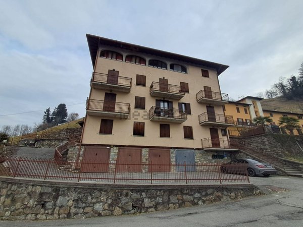 appartamento in vendita a San Giovanni Bianco in zona Costa San Gallo