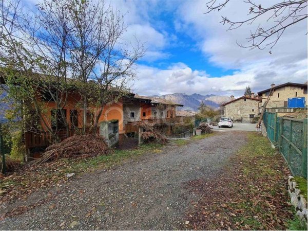 appartamento in vendita a San Giovanni Bianco in zona Costa San Gallo