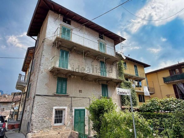 casa indipendente in vendita a San Giovanni Bianco