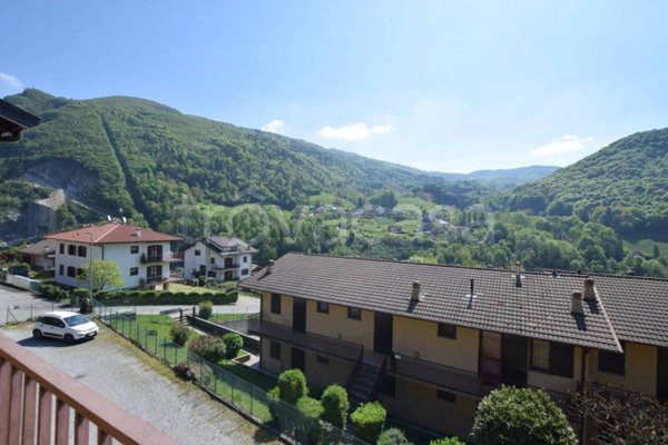 appartamento in vendita a San Giovanni Bianco in zona Oneta