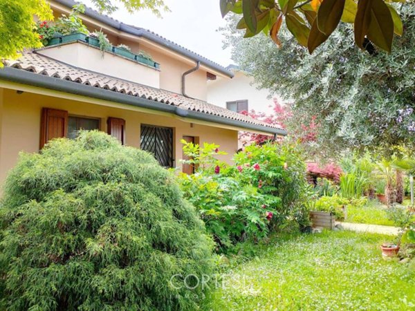 casa indipendente in vendita a San Paolo d'Argon