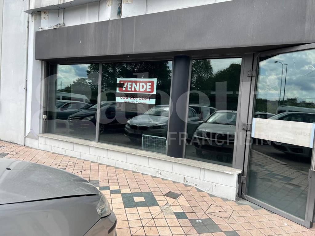 negozio in vendita a San Paolo d'Argon