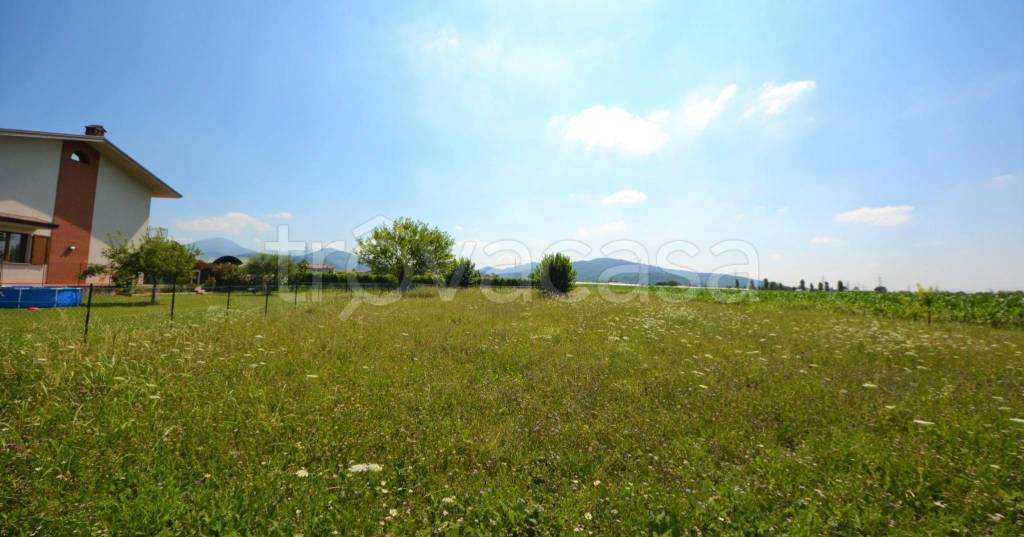 terreno edificabile in vendita a San Paolo d'Argon