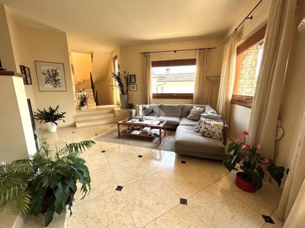 casa indipendente in vendita a San Paolo d'Argon