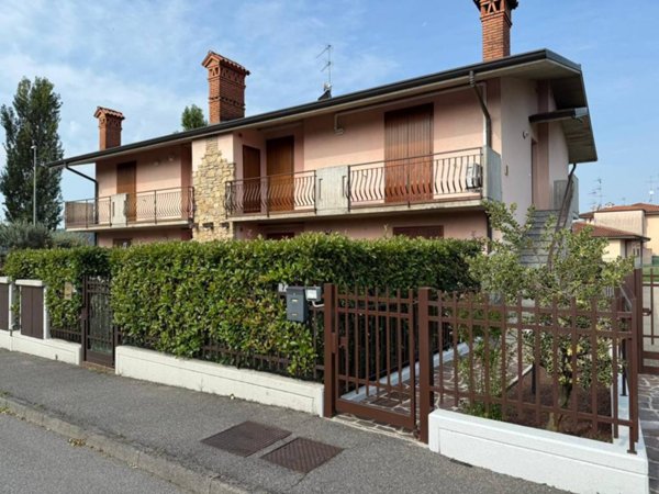 appartamento in vendita a San Paolo d'Argon