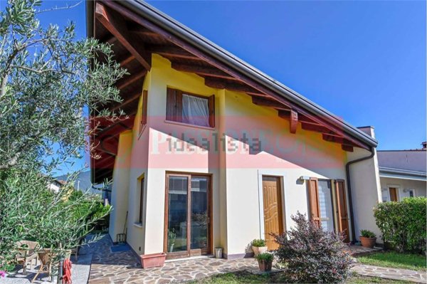 casa indipendente in vendita a San Paolo d'Argon