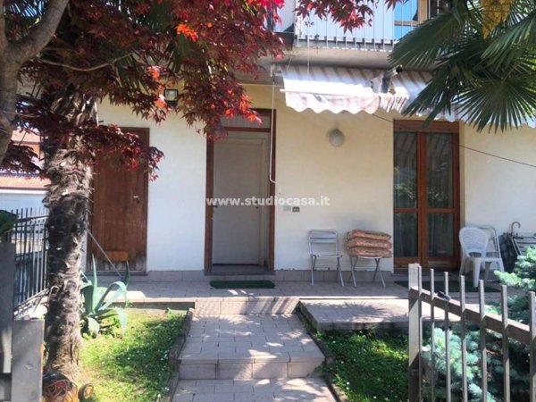 casa indipendente in vendita a San Paolo d'Argon