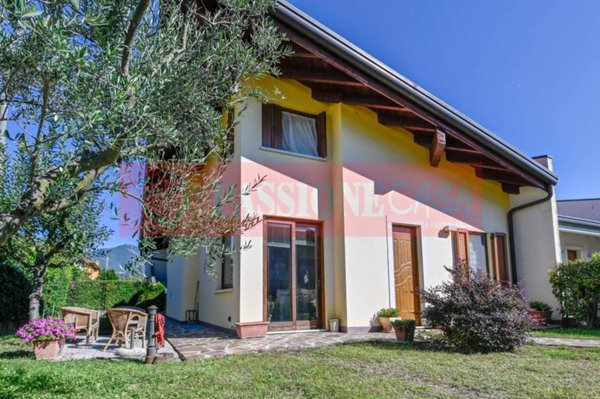 casa indipendente in vendita a San Paolo d'Argon