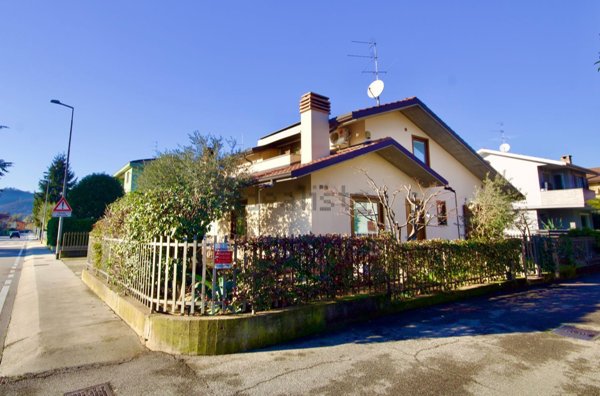 casa indipendente in vendita a San Paolo d'Argon