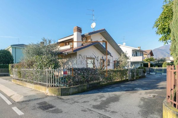 casa indipendente in vendita a San Paolo d'Argon
