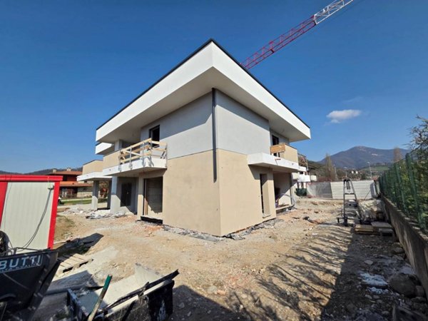 casa indipendente in vendita a San Paolo d'Argon