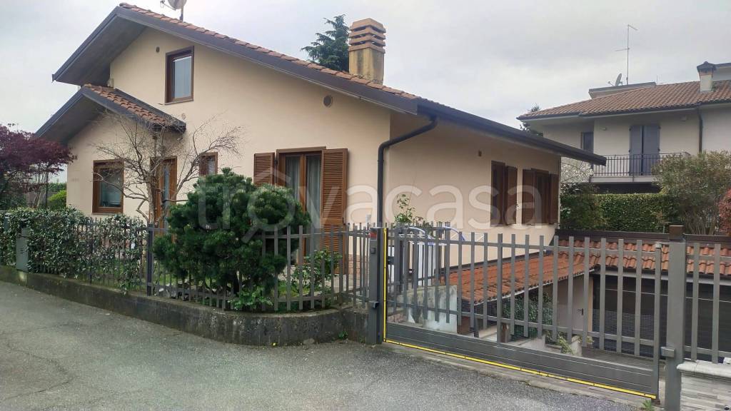 casa indipendente in vendita a San Paolo d'Argon
