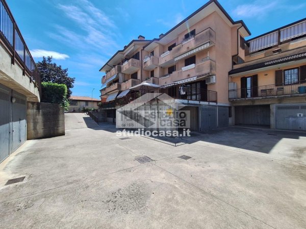 ufficio in vendita a San Paolo d'Argon