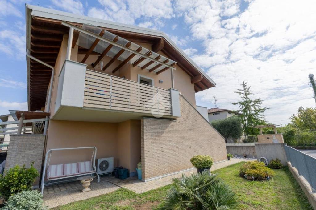 appartamento in vendita a San Paolo d'Argon