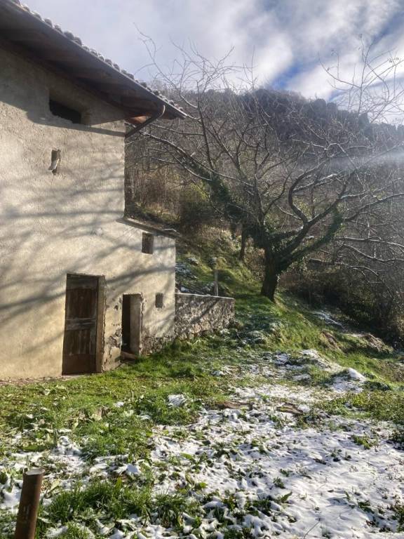 casa indipendente in vendita a San Pellegrino Terme