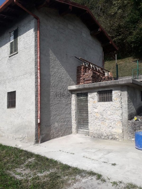 casale in vendita a San Pellegrino Terme