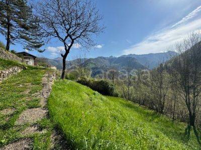 casa indipendente in vendita a San Pellegrino Terme