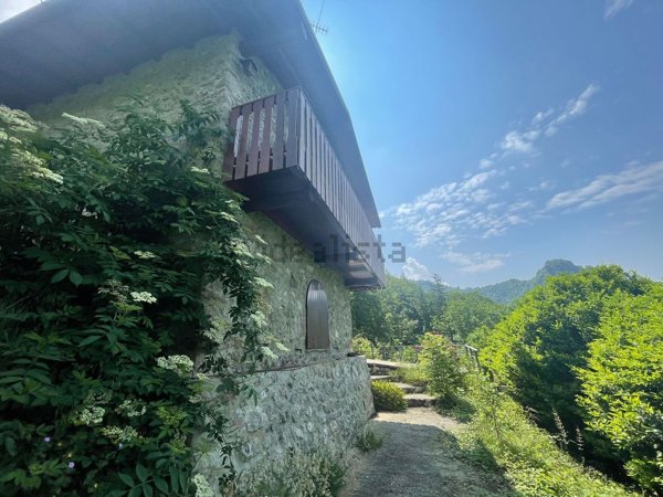 appartamento in vendita a San Pellegrino Terme in zona Santa Croce