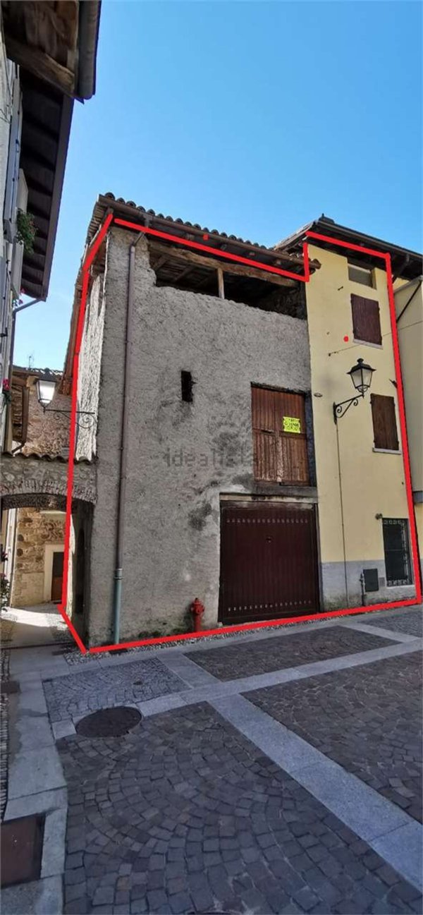 casa indipendente in vendita a San Pellegrino Terme