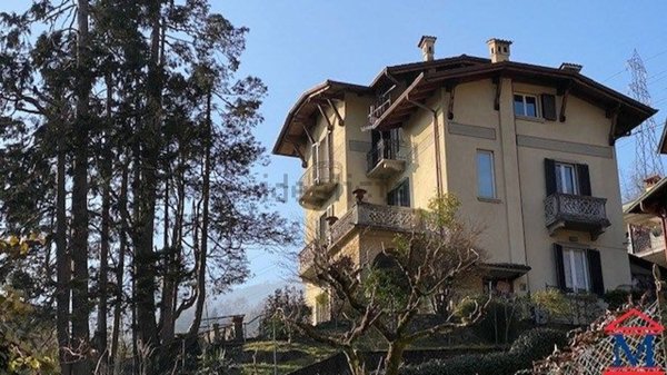 casa indipendente in vendita a San Pellegrino Terme