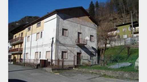 casa indipendente in vendita a San Pellegrino Terme