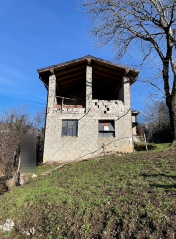 casale in vendita a San Pellegrino Terme in zona Frasnadello