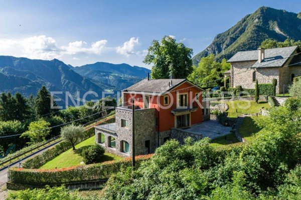 casa indipendente in vendita a San Pellegrino Terme