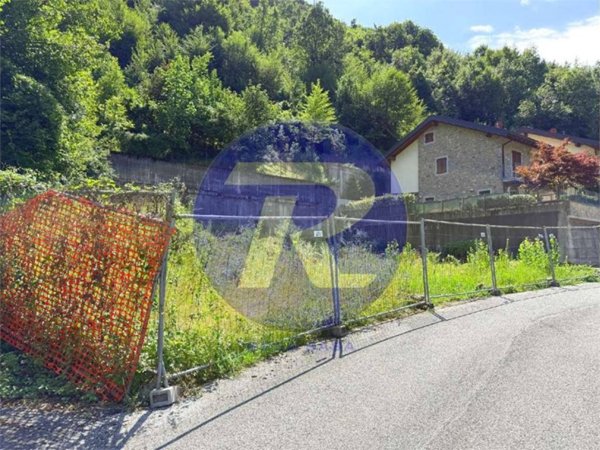 casa indipendente in vendita a San Pellegrino Terme