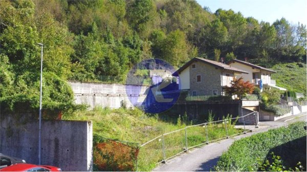 casa indipendente in vendita a San Pellegrino Terme