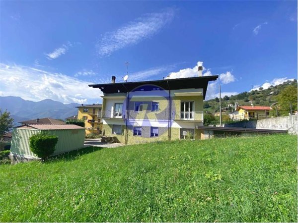 casa indipendente in vendita a San Pellegrino Terme in zona Santa Croce