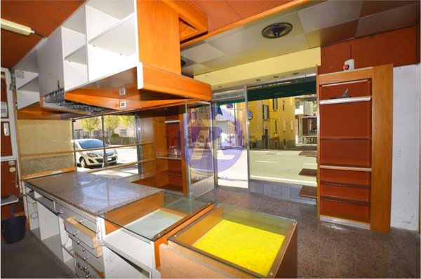 negozio in vendita a San Pellegrino Terme