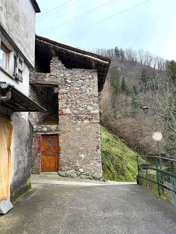 appartamento in vendita a San Pellegrino Terme in zona Piazzacava