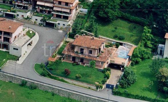 casa indipendente in vendita a San Pellegrino Terme